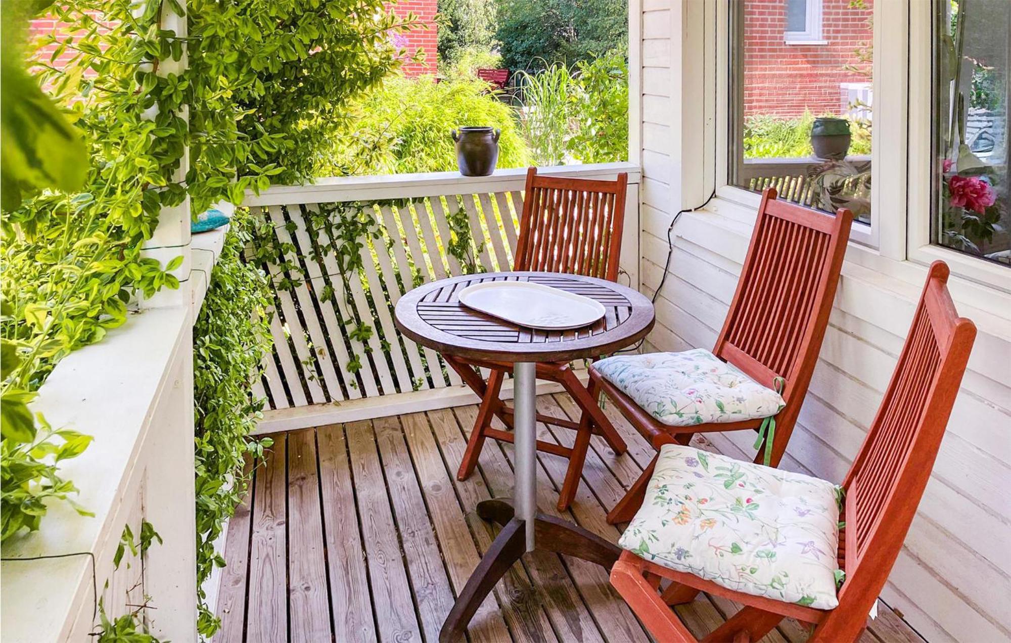 1 Bedroom Amazing Home In Hoellviken Экстерьер фото